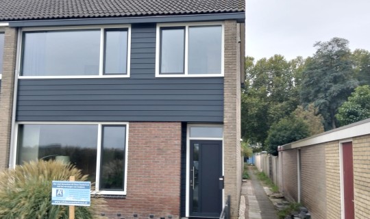 Woning voorzien van kunststofkozijnen en nieuw keraliet in Breda