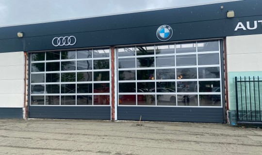 2 mooie overheadsdeuren geplaatst
