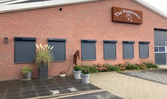 Een huis voor zien van Solar rolluiken